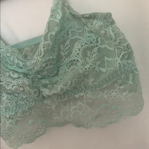 Pale blue/mint green bra😊 - Picture 3 of 6